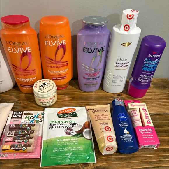 Assorted Beauty Bundle - Picture 4 of 5